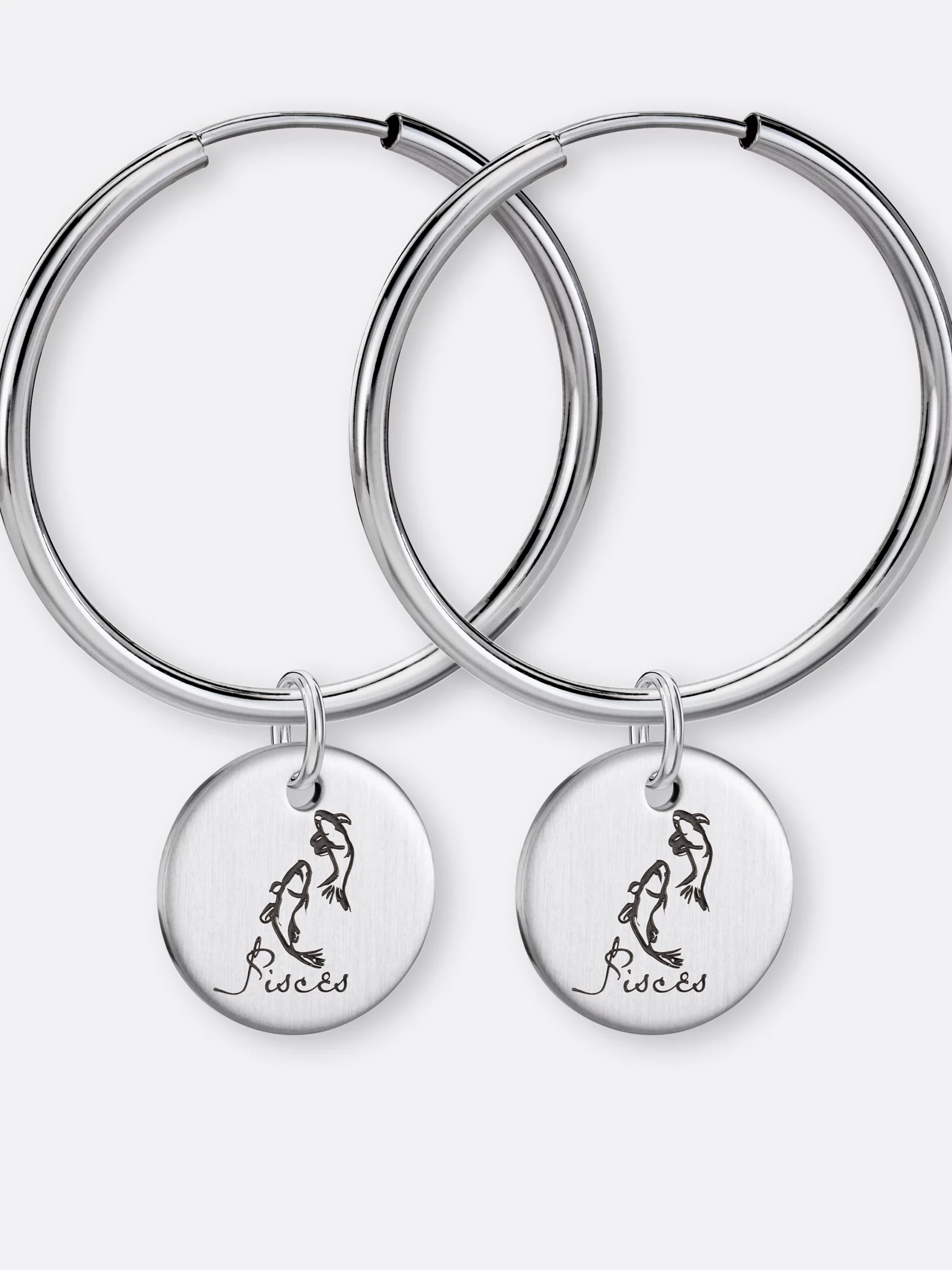 Fische Ohrring-Creolen groß mit Sternzeichen Anhänger-Coins graviert, Silber, Paar