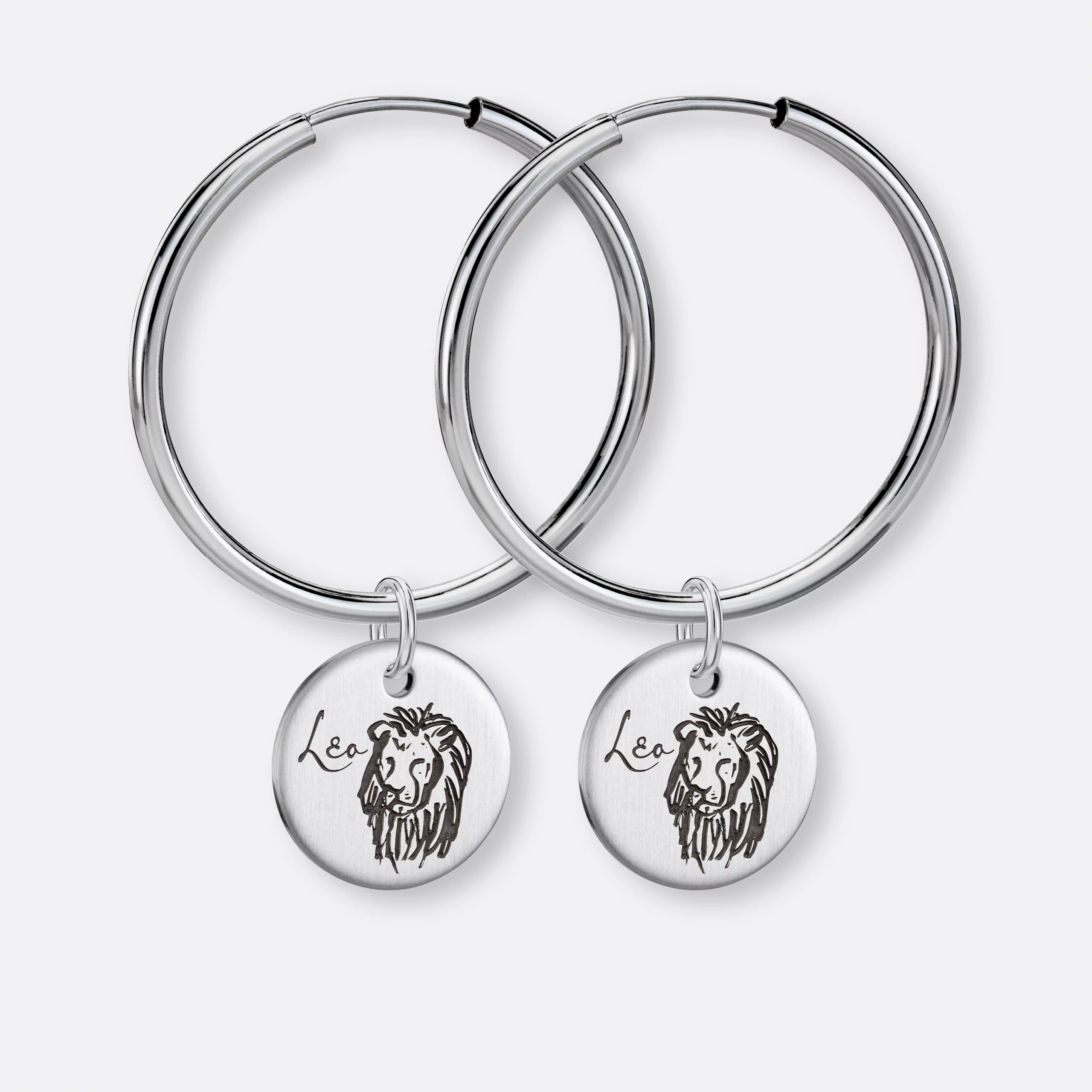 Löwe Ohrring, Anhänger graviert, 925er Silber 19 Löwe Ohrring groß mit Anhänger-Coin graviert, Silber, Paar, Vorne